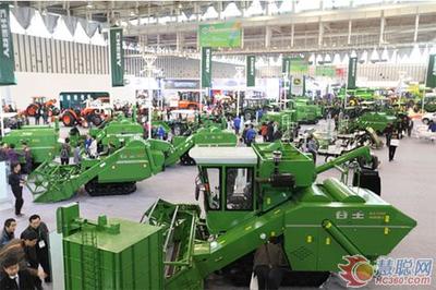 從國(guó)際農(nóng)機(jī)展看開(kāi)封市農(nóng)機(jī)裝備產(chǎn)業(yè)發(fā)展 機(jī)遇、挑戰(zhàn)與未來(lái)路徑